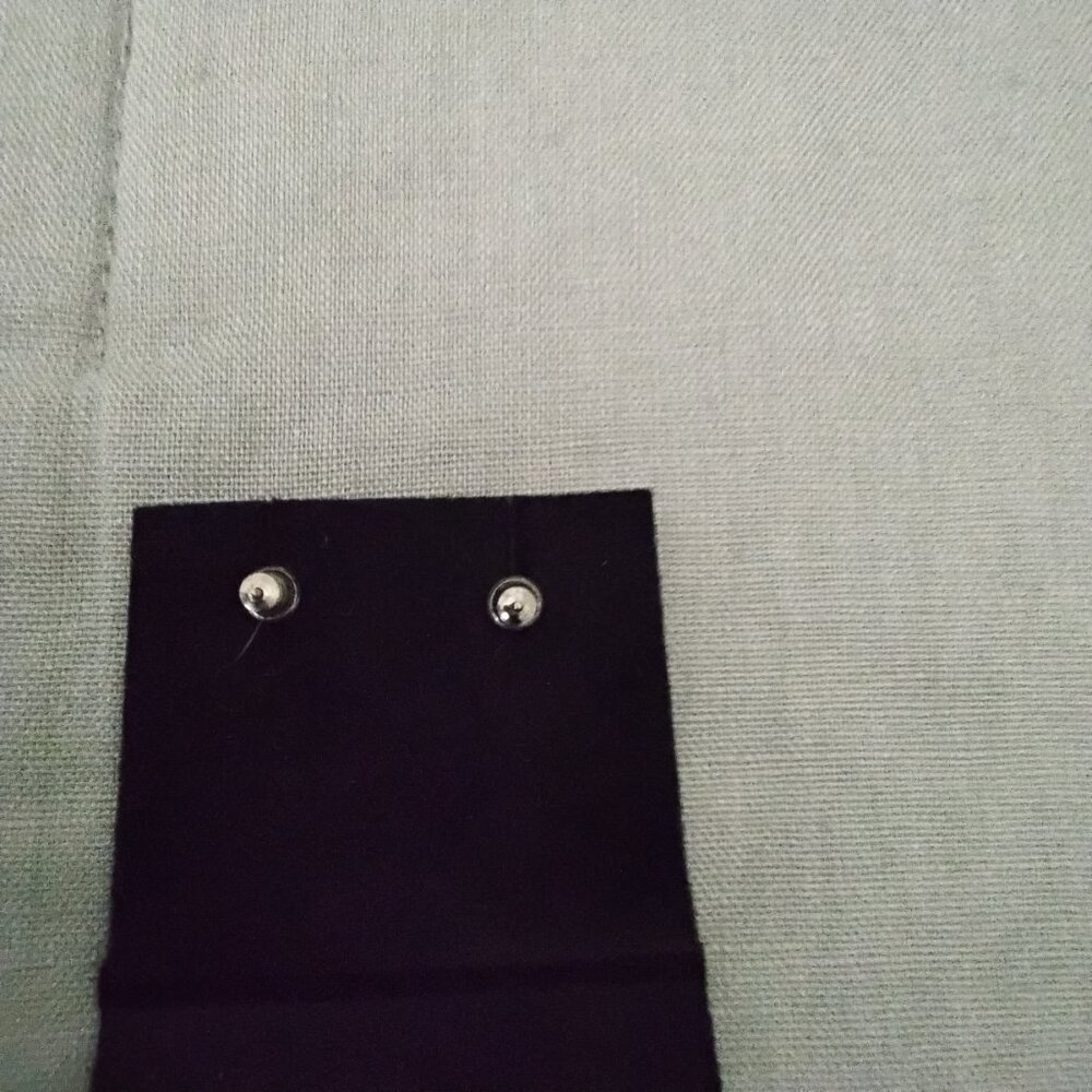 EARRINGS - Picture 4 of 4